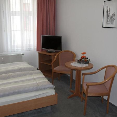 Hotel Am Stadtwall Кведлинбург Экстерьер фото
