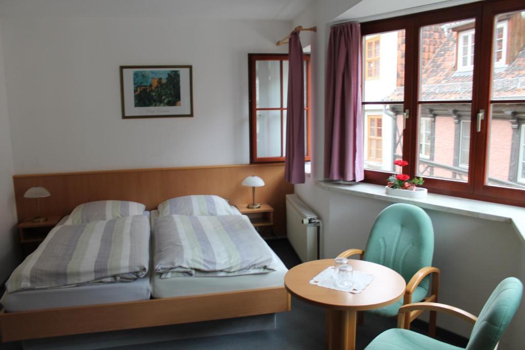 Hotel Am Stadtwall Кведлинбург Экстерьер фото
